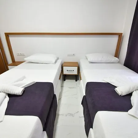 Çeşmi Kaş Apart Apart Otel *