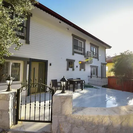 Çeşmi Kaş Apart *
